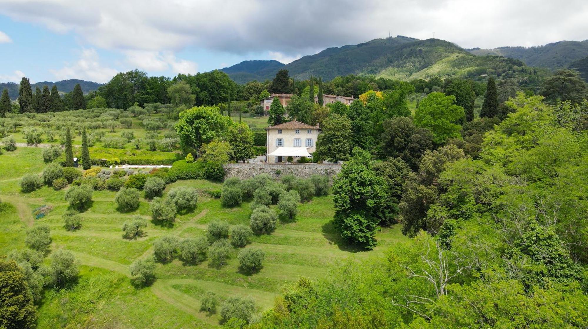 Willa Agriturismo Mansi Bernardini Lukka Zewnętrze zdjęcie