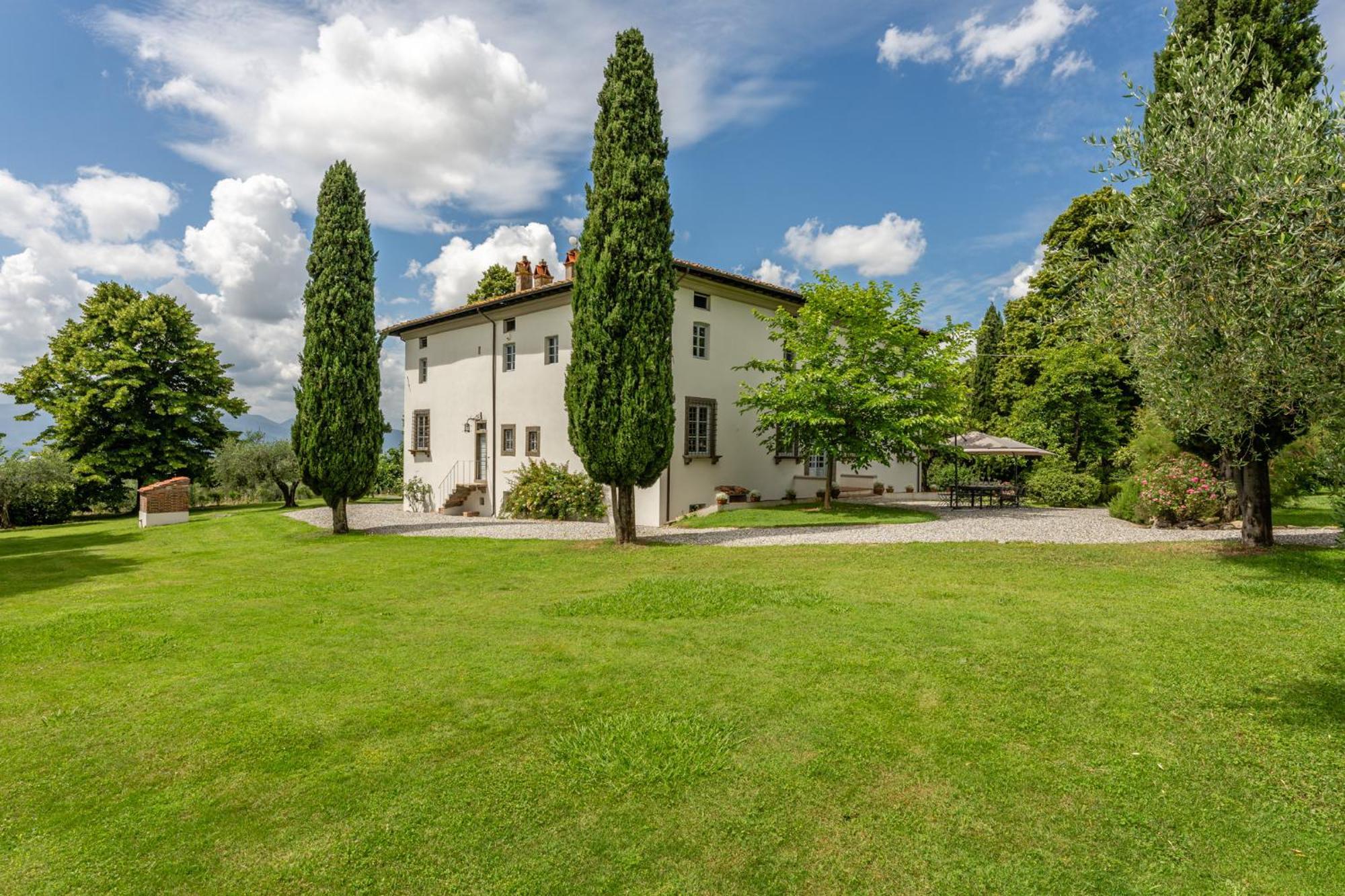 Agriturismo Mansi Bernardini Lukka Zewnętrze zdjęcie